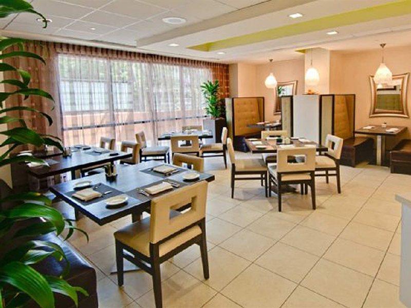 Hilton Garden Inn Los Angeles / Hollywood Buitenkant foto